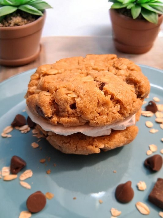 Oatmeal sandwich cookie